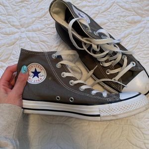 Gray converse women's size 8/men's 6